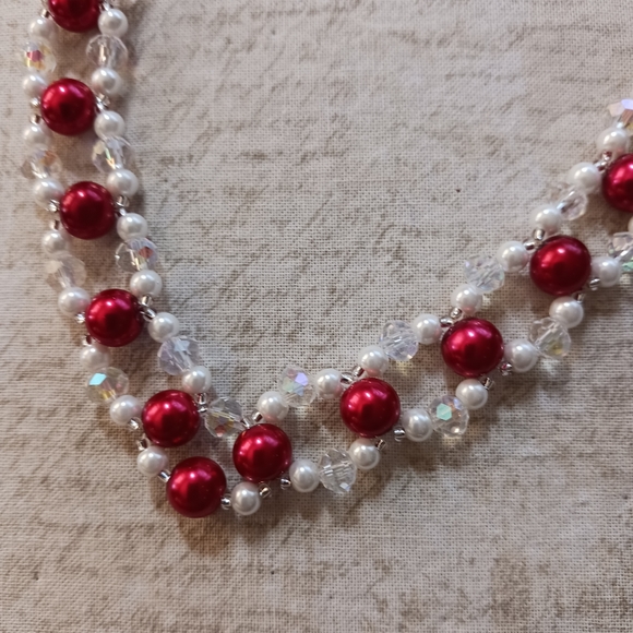 New, Pearl & Crystal Necklace, Red, white & clear beads, 18.5 inch silver clasp - Picture 3 of 4